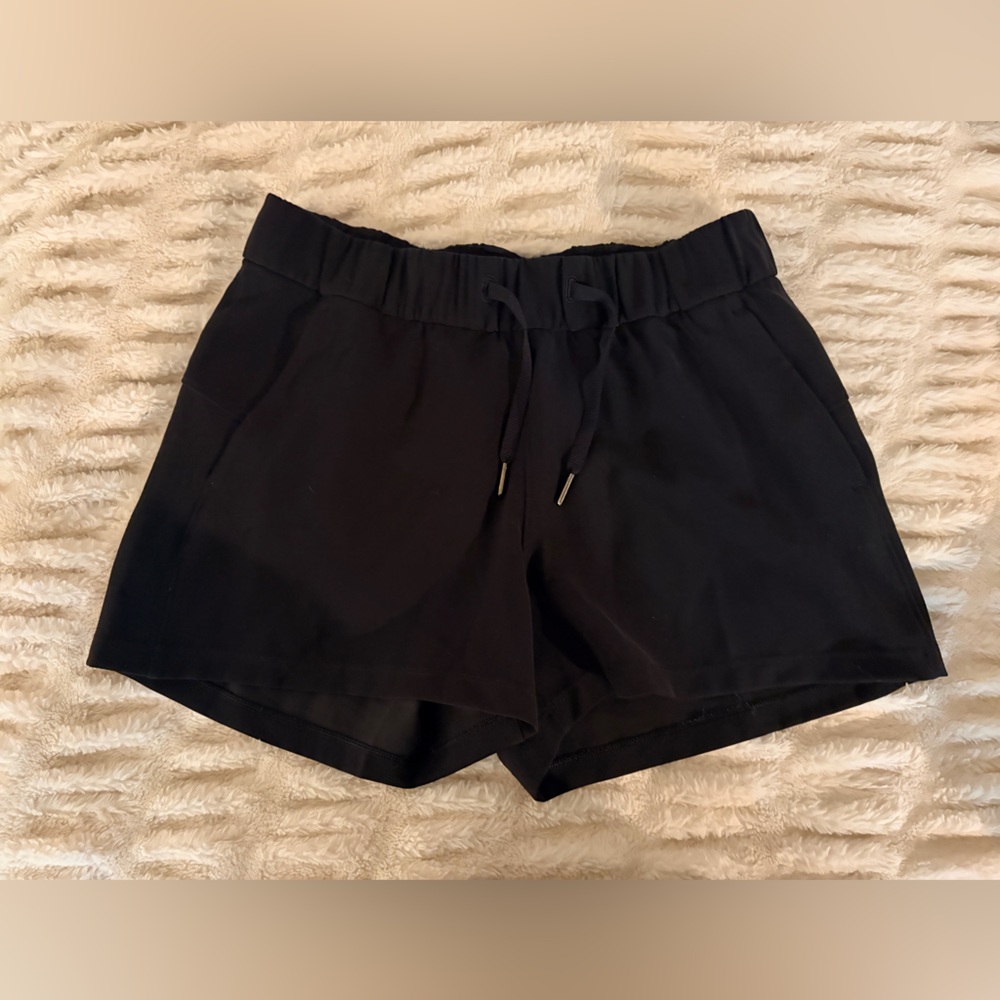 Women's Black lululemon sz 6 Drawstring athletic Shorts